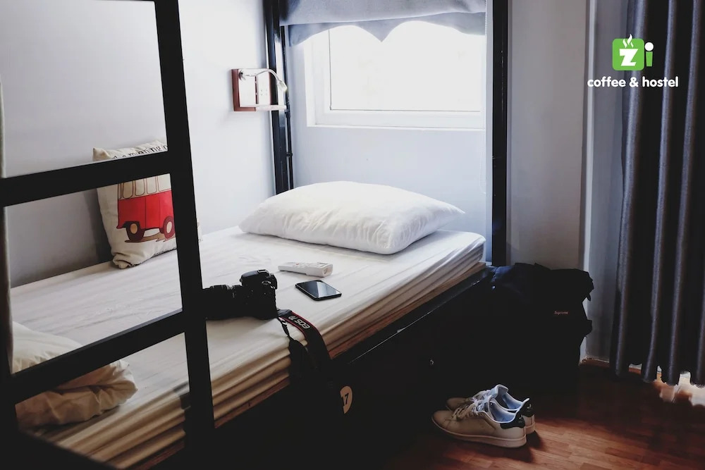 Zi Coffee & Hostel