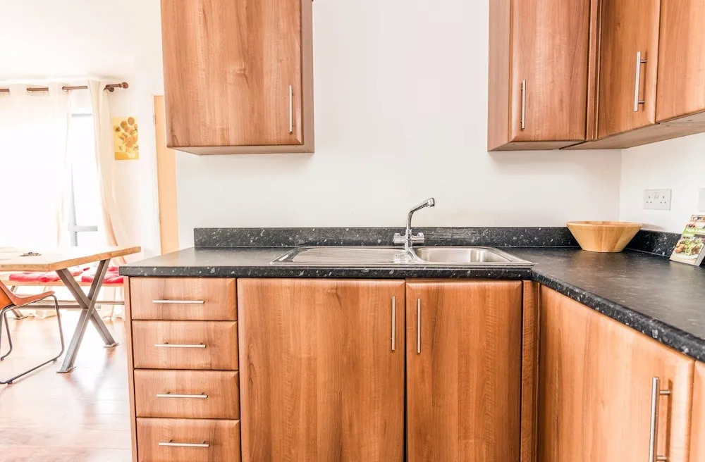 Beautiful and New Home for 5 in West Cambridge
