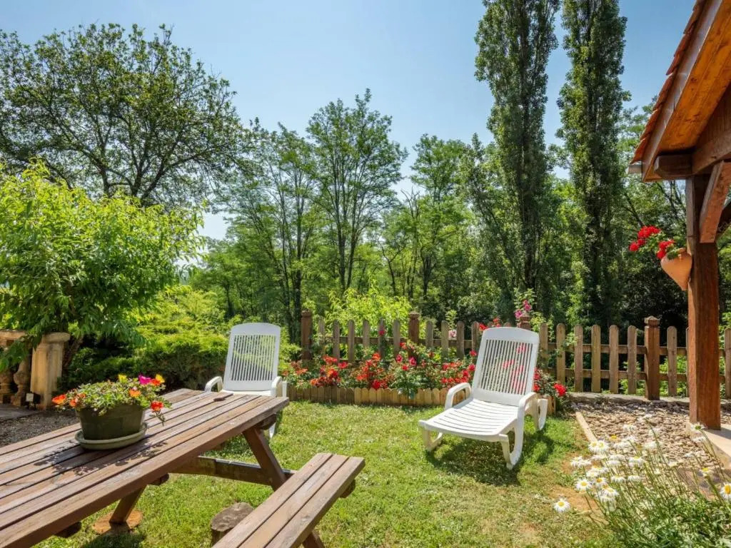 Gite Tursac, 2 pièces, 2 personnes - FR-1-616-131