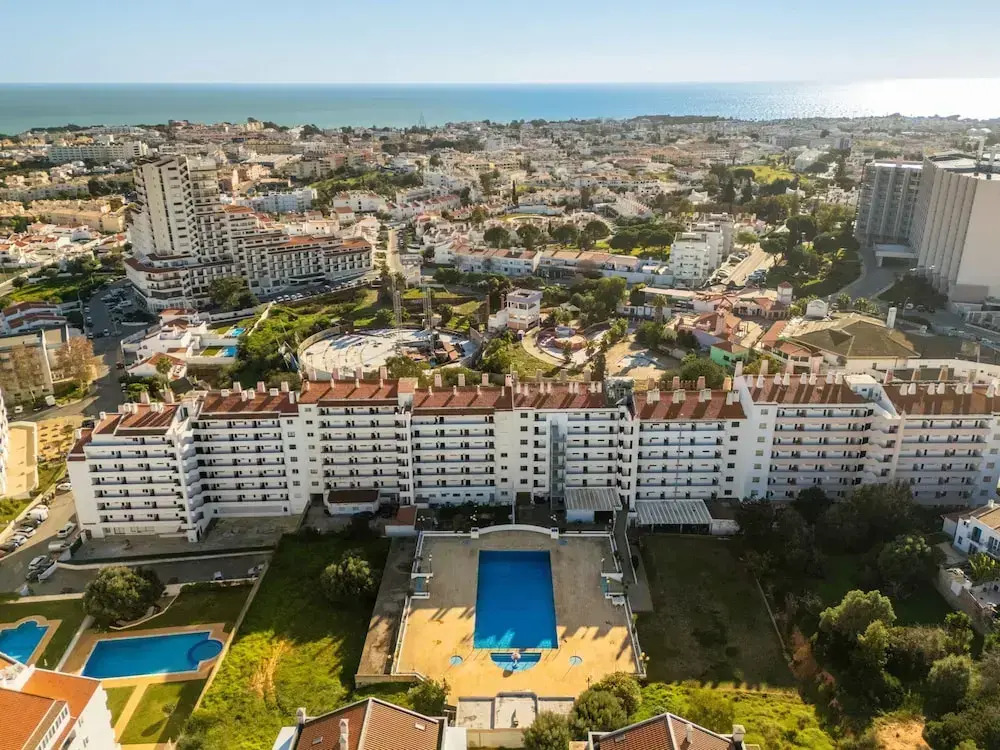 Montechoro Sea View 3 Bedroom Apartment