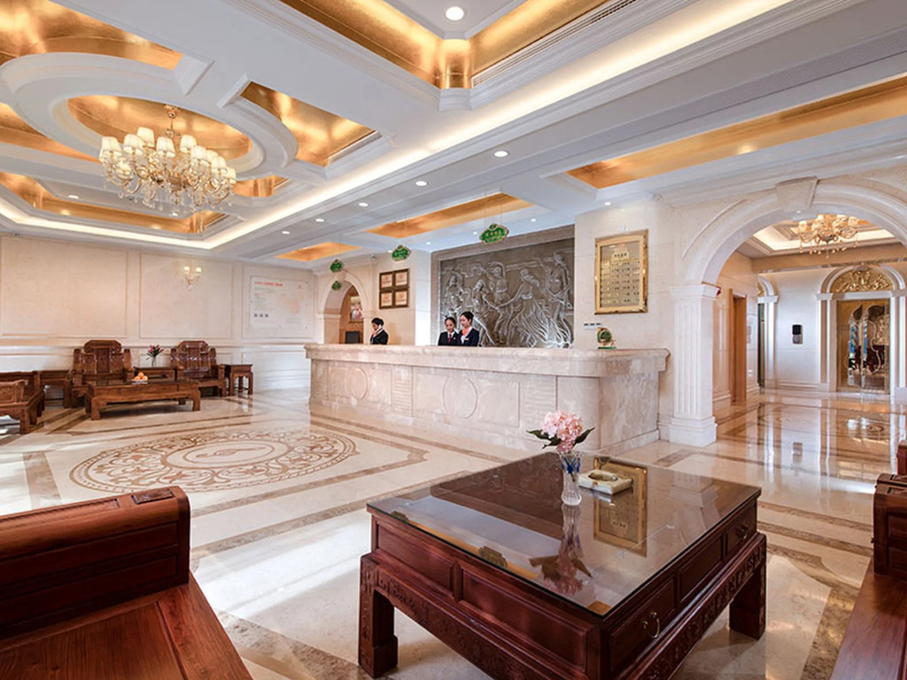 Vienna Hotel Meizhou Jiangnan
