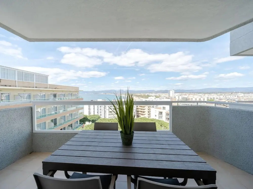Chic Stay by the Beach