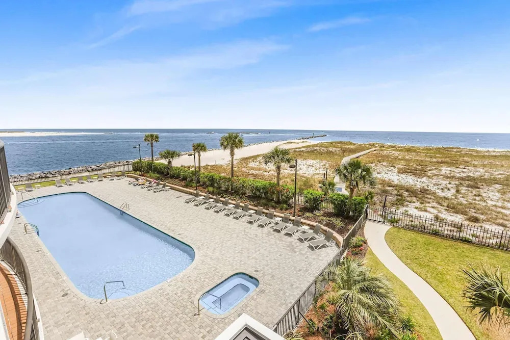 Grand Pointe 313- Gulf Front 3 Bedrooms 3 5 Baths 3rd Floor Huge Balcony