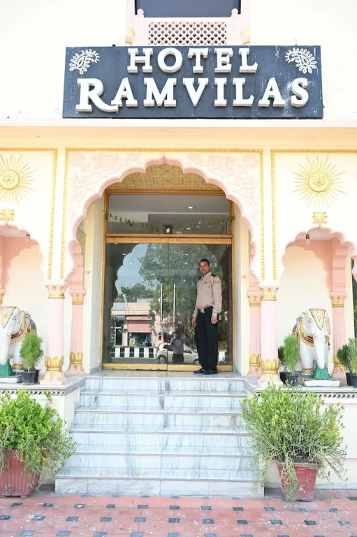 Hotel Ramvilas