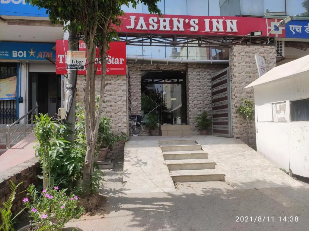 HOTEL JASHN INN Near Apollo Hospital