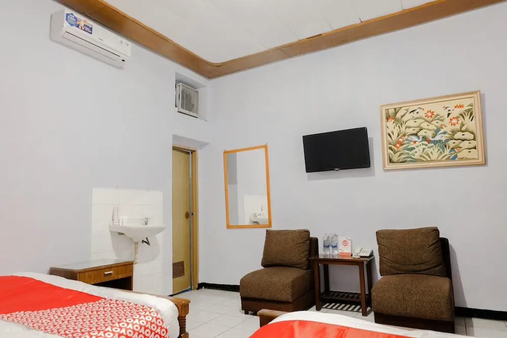 Hotel Palem 1 by OYO Rooms