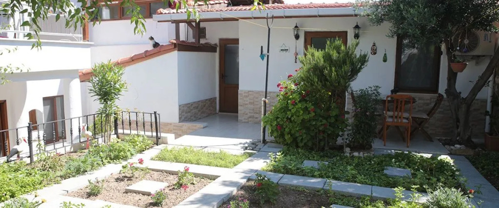 Akar Konukevi