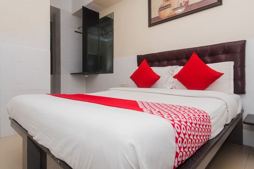 OYO 24050 Hotel Sweet Dream