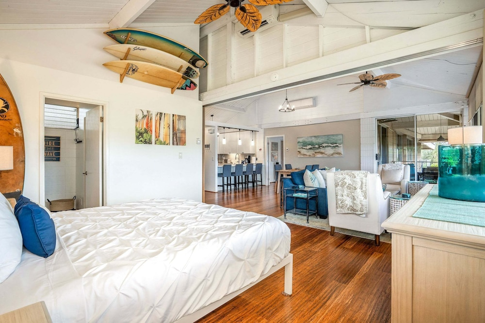 Haleakala Shores A-411 - Modern 2br/2ba, 2 King Beds, Sleeps 4, Split AC, Wi-fi
