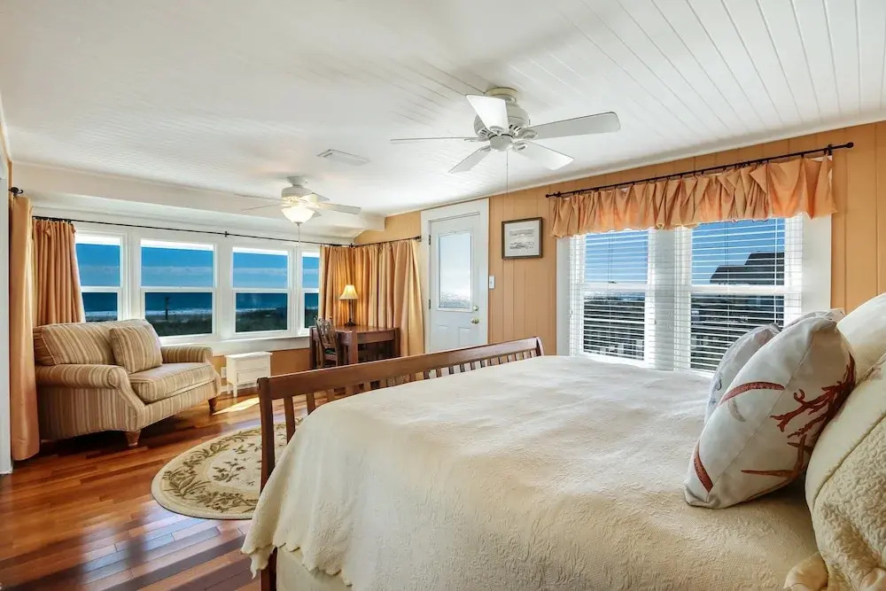 Rustic Oceanfront Cottage