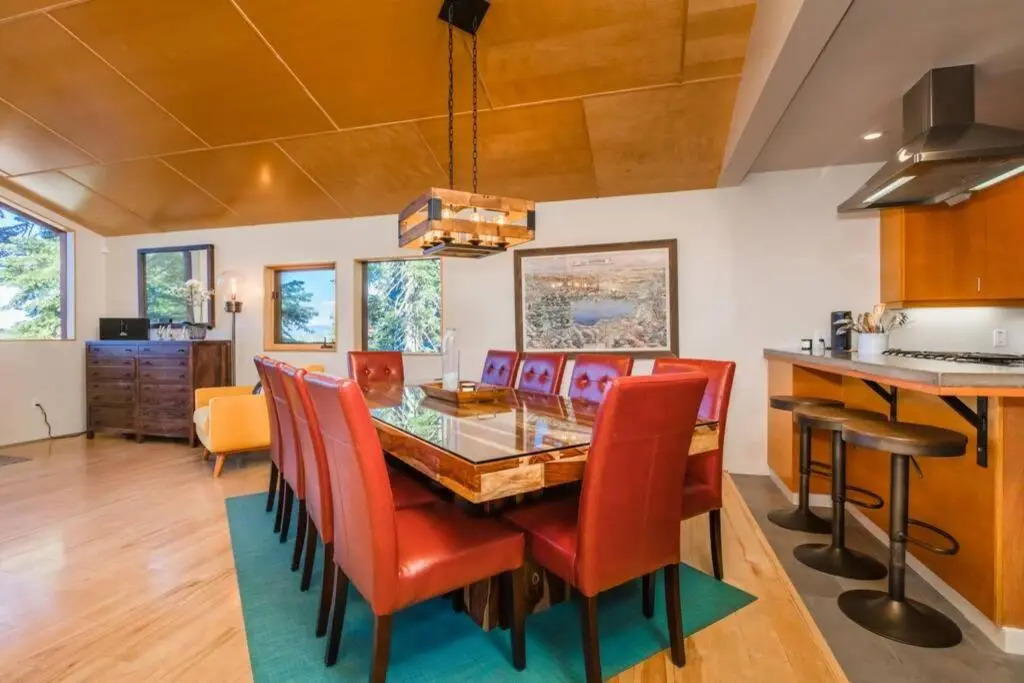 Tahoe Donner Luxury 4BR+2 lofts, Hot tub 3100 sqft