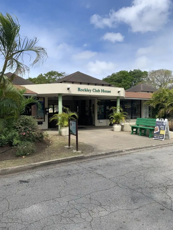 Moonshine 316 Rockley Golf Club