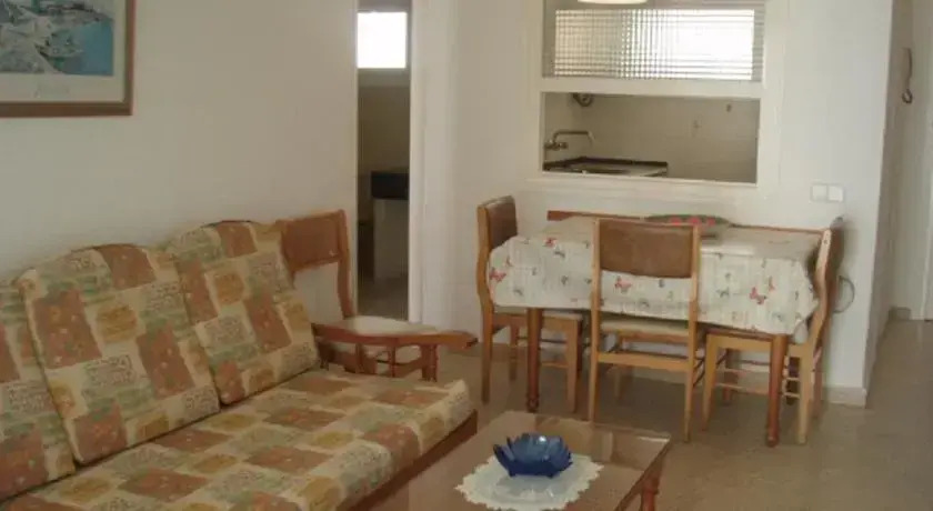 Apartamentos Turisticos La Oca