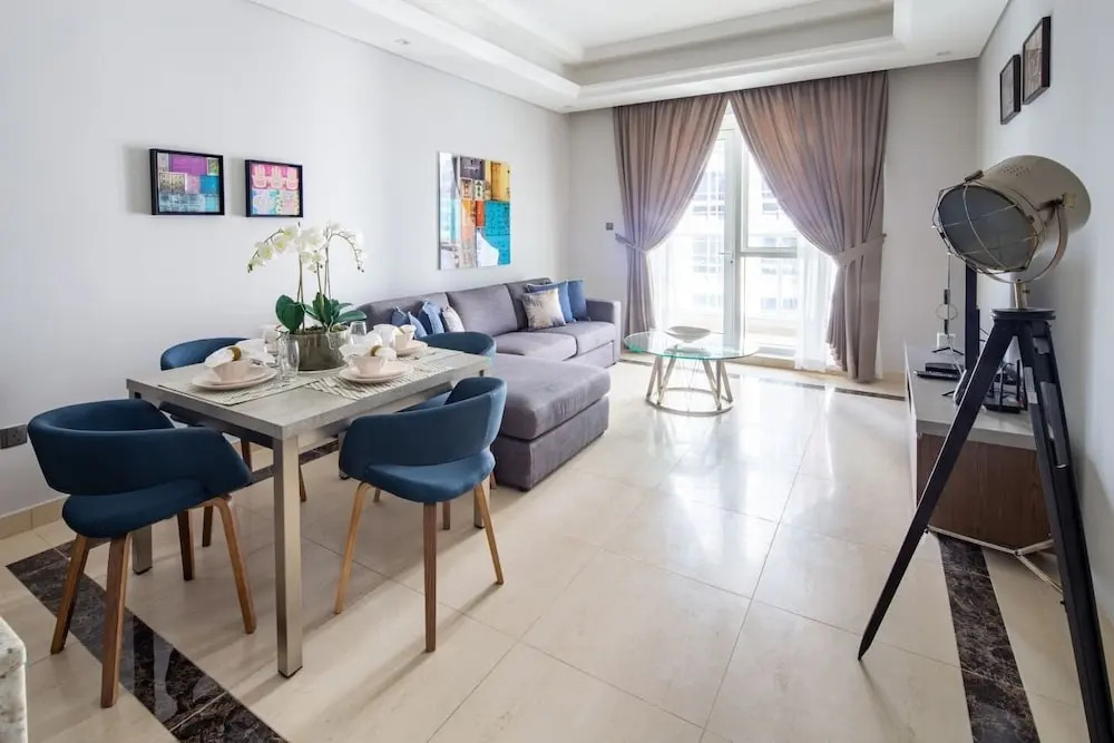 Spacious & Adorable 1BR in Downtown Dubai