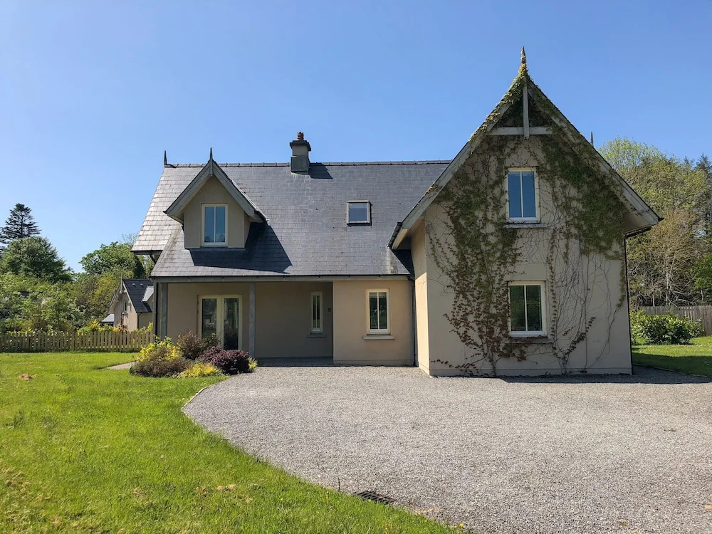 4 Bedroom Holiday Home With Wheelchair Accessible Bathroom 2km From Kenmare