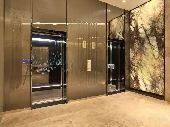 Mehood Lestie, Nantong Yuanrong Plaza Xuetian Subway