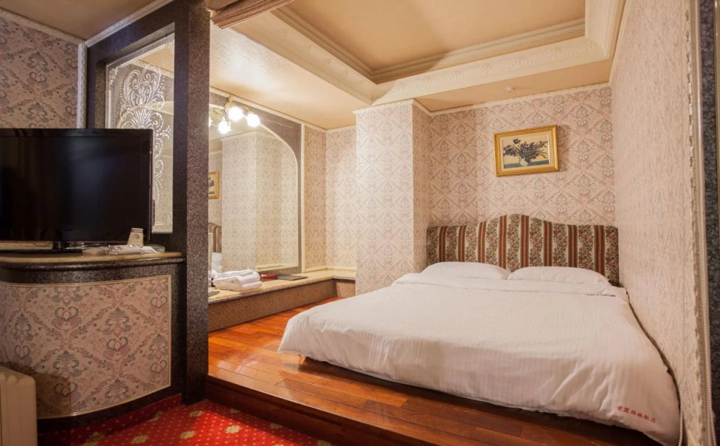 Mila Hotel