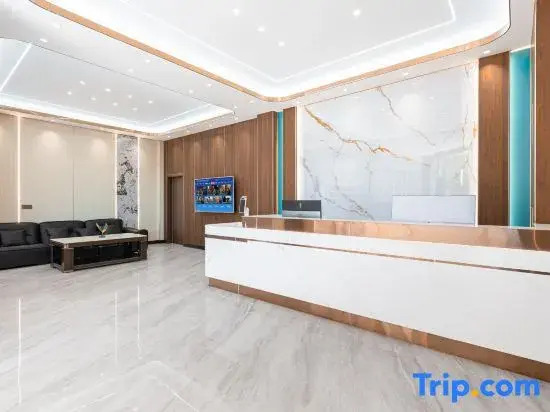 Jinyunge Hotel (Zhaoxing Congjiang High-Speed Railway Station)