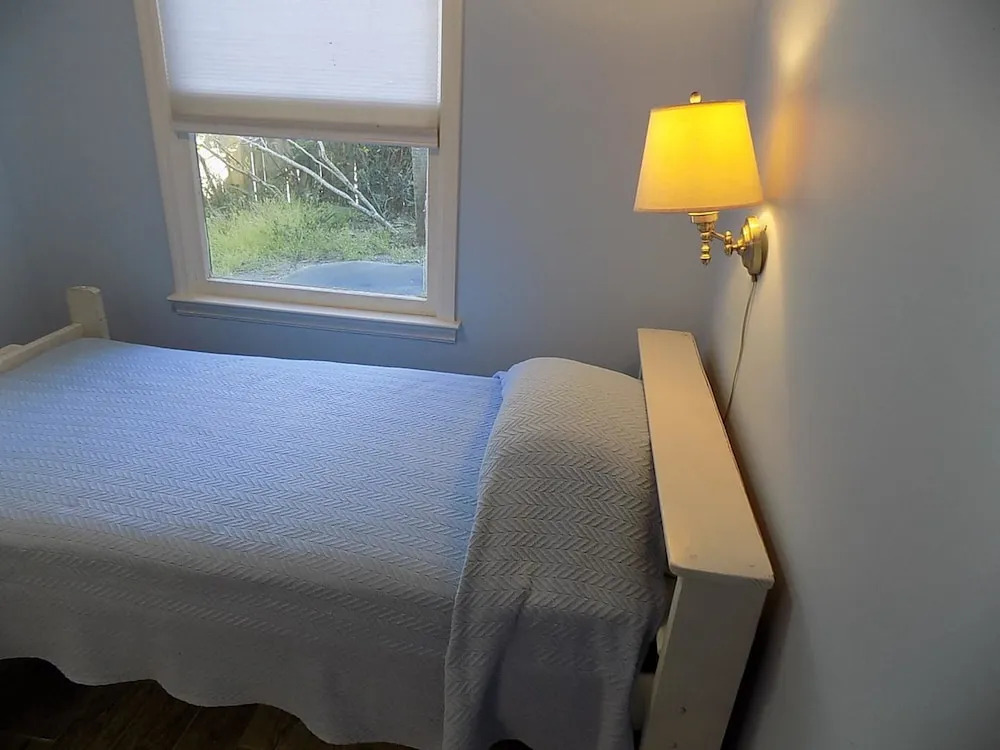Lindsay House - 6 Br Home