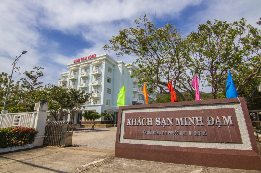 Minh Dam Hotel