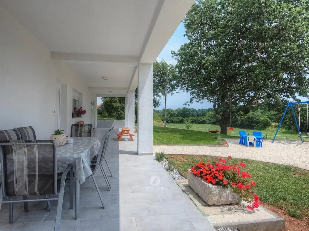 Apartment in Valtura With Family-friendly Yard
