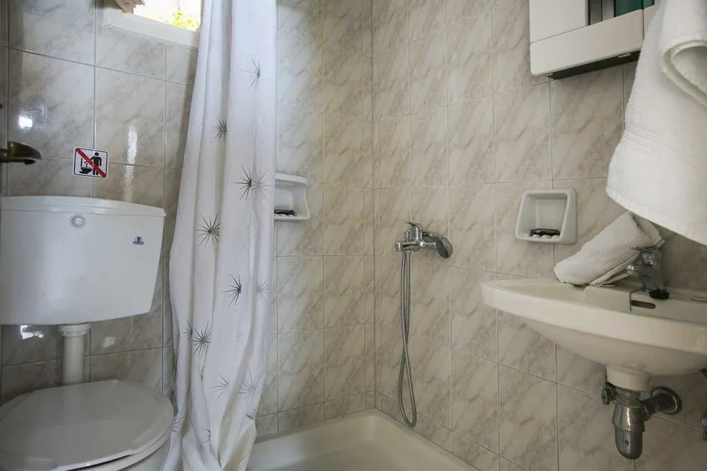 Irena Studios & Apartments