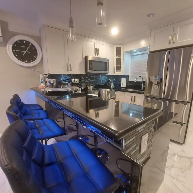 Sunset Mews Luxurious 3 Bed Townhouse