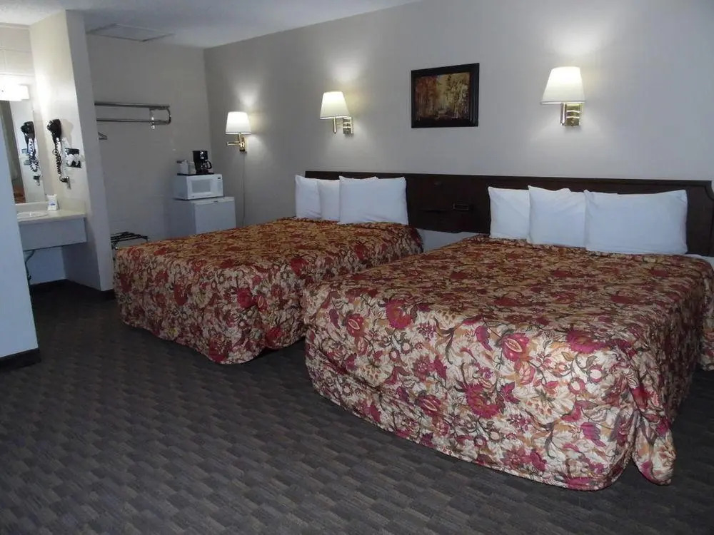 Bear Lodge Motel