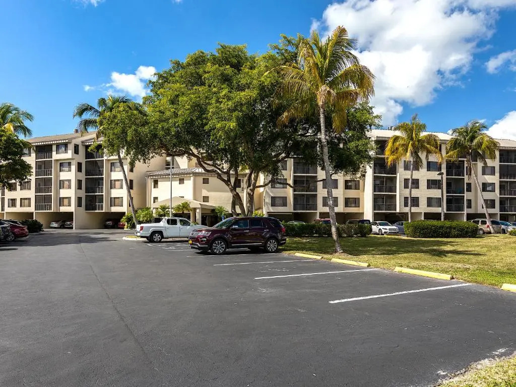 Santa Maria II 301, 3 Bedrooms, Pool Access, WiFi, Spa, Sleeps 6
