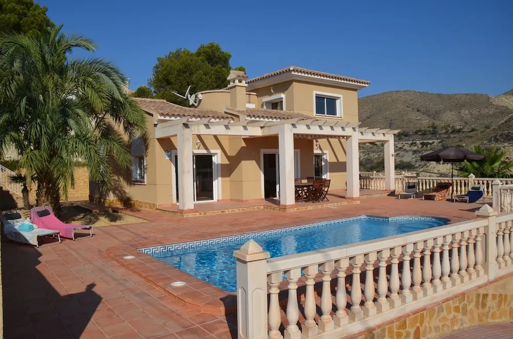 House With 4 Bedrooms in El Campello, With Wonderful sea View, Private