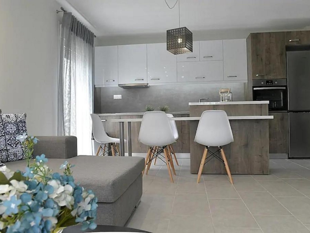 Crystallia SeaSide Maisonette by TravelPro Se...