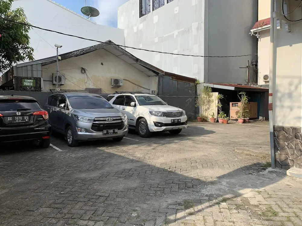 Hotel O Penginapan Fauziah Syariah Near Mesjid Taqwa Mamminasae