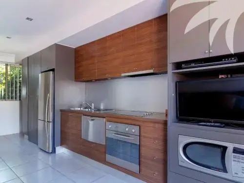 Aqua Apartment 3