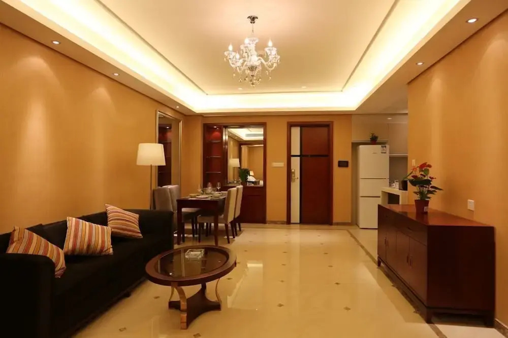Han Luxury Holiday Hotel (Nanjing Greentown Crystal Blue Bay Baijiahu Subway Station Branch)