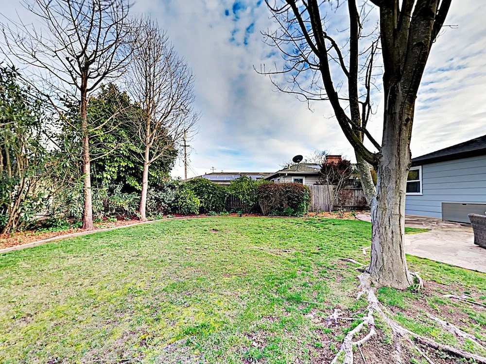 1665 James - 2 Br Home