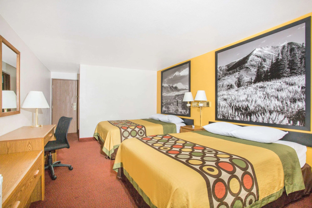 Super 8 by Wyndham Elko
