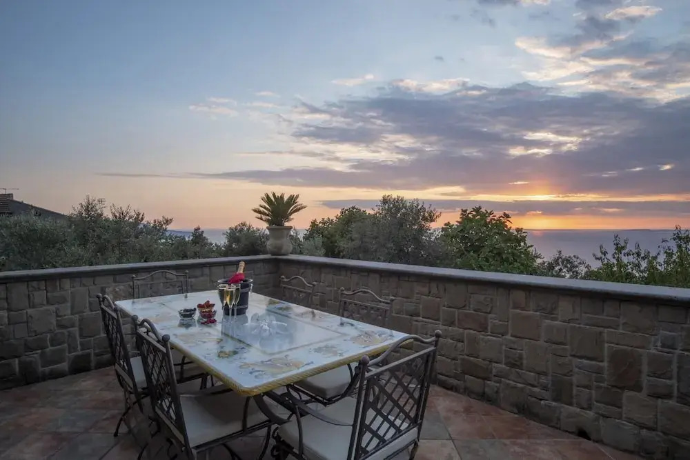 Villa Marika in Sant Agata sui Due Golfi