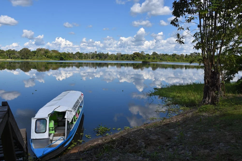 Yaku Amazon Lodge & Expeditions