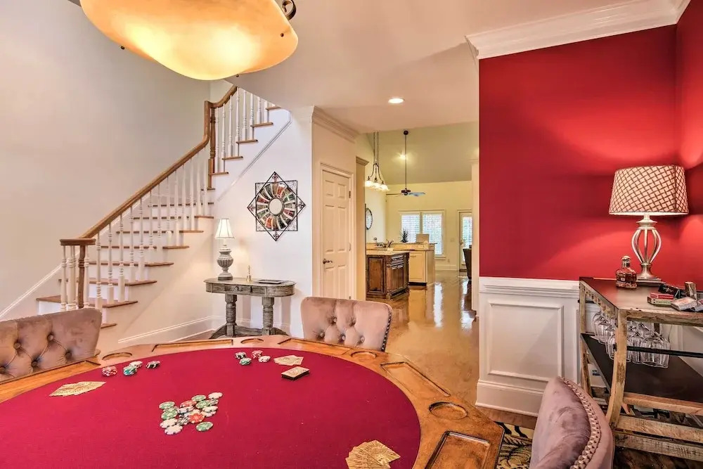 Upscale Home w/ Poker Room < 1 Mi to Golf!