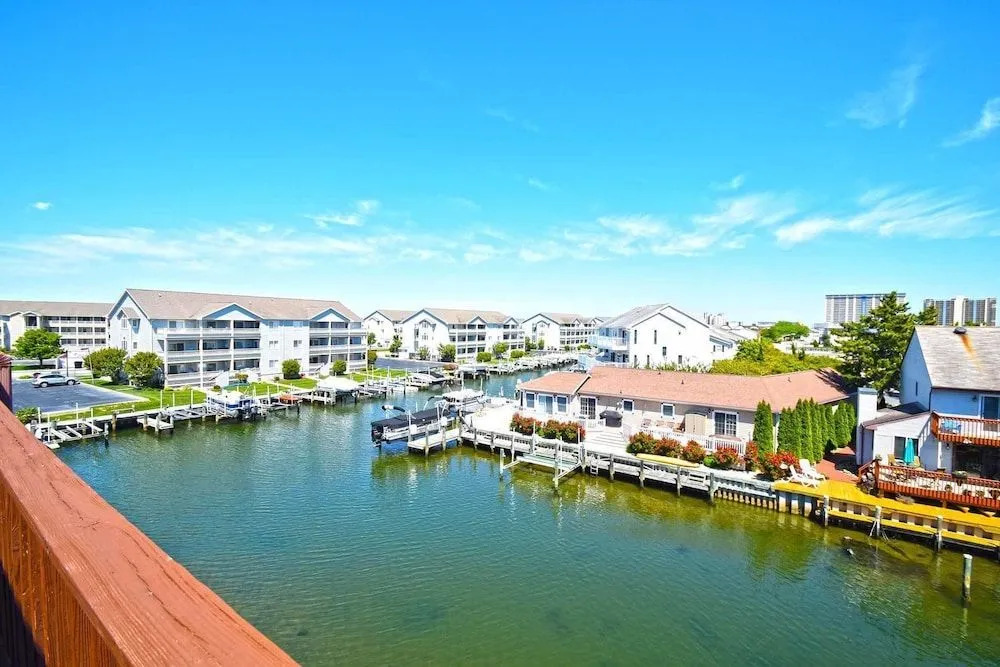 Harbour Bay 23