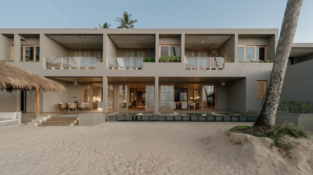 The Six Weligama