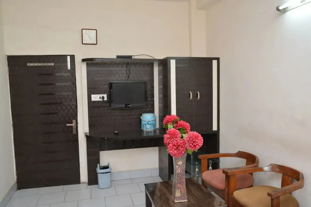 Hotel Yatri International near new delhi railway station center delhi