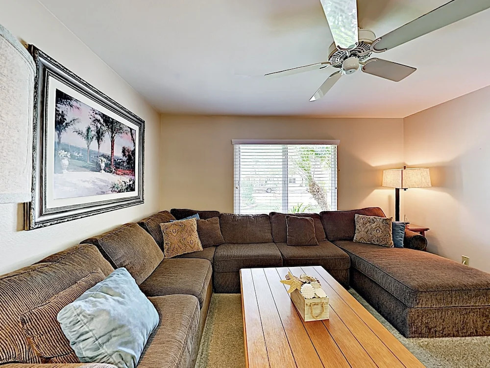 1160 Oxnard - 4 Br Home