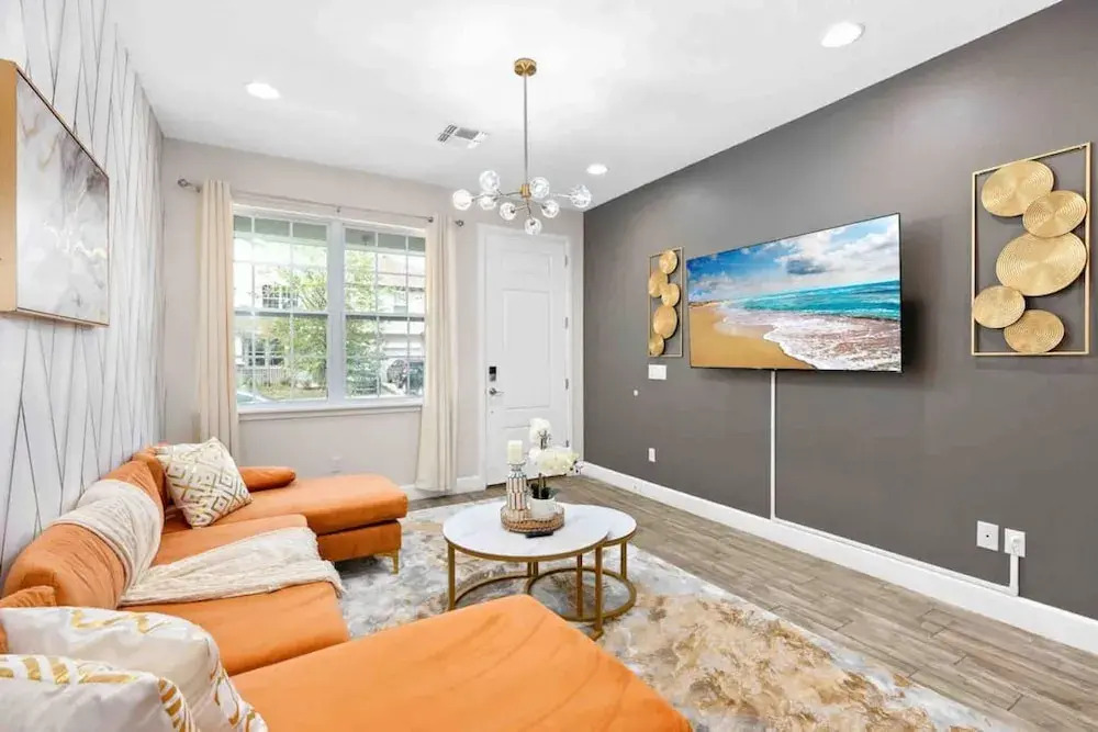 Super Calm- Sleeps 17 W Designs Close TO Parks