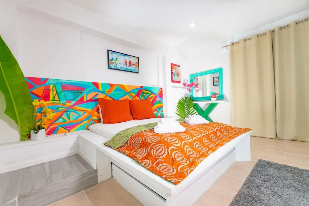 Studio 7 in Caprice Community