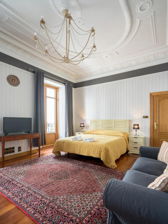 Ayala apartment by People Rentals