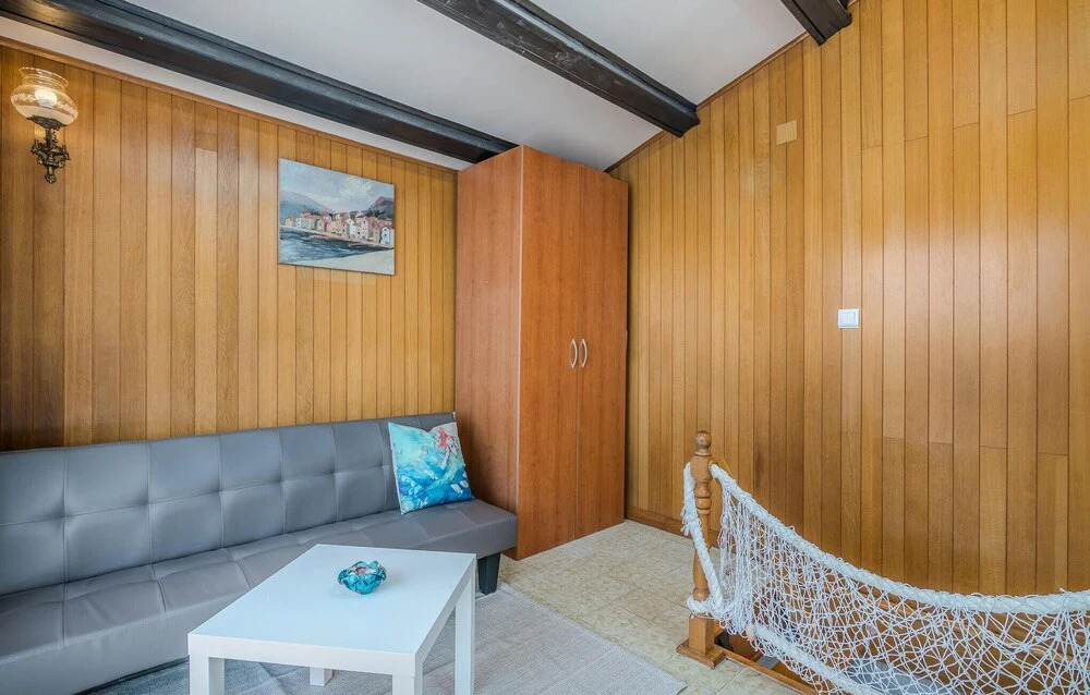2 Bedroom Gorgeous Home In Baska