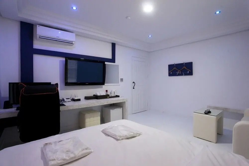 Cheongju Kkuljam PC Hotel(청주 꿀잠 Pc호텔)