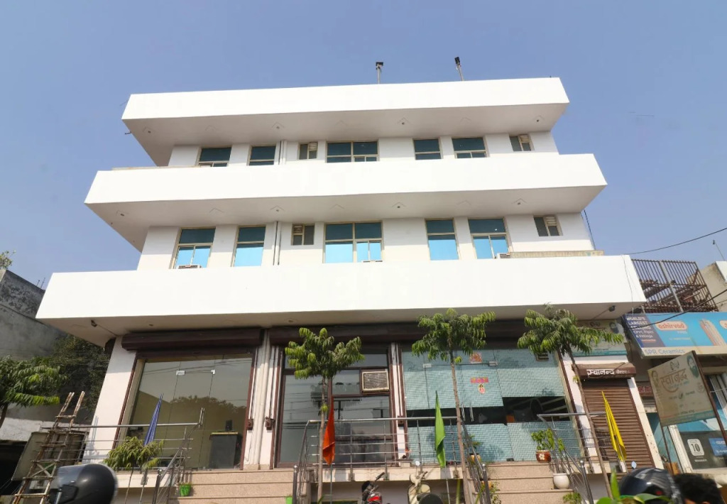 New Sunrise By OYO Rooms