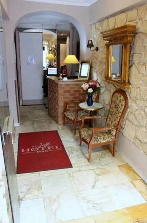 Jeff Hotel